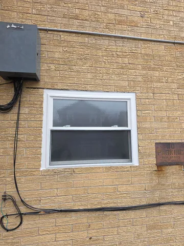 $1,695 | 7745 Adams Street, Unit 1S, Forest Park, IL 60130