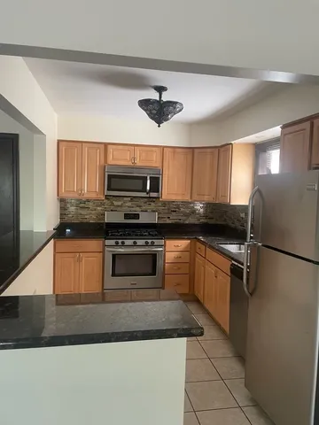 $1,695 | 7745 Adams Street, Unit 1S, Forest Park, IL 60130