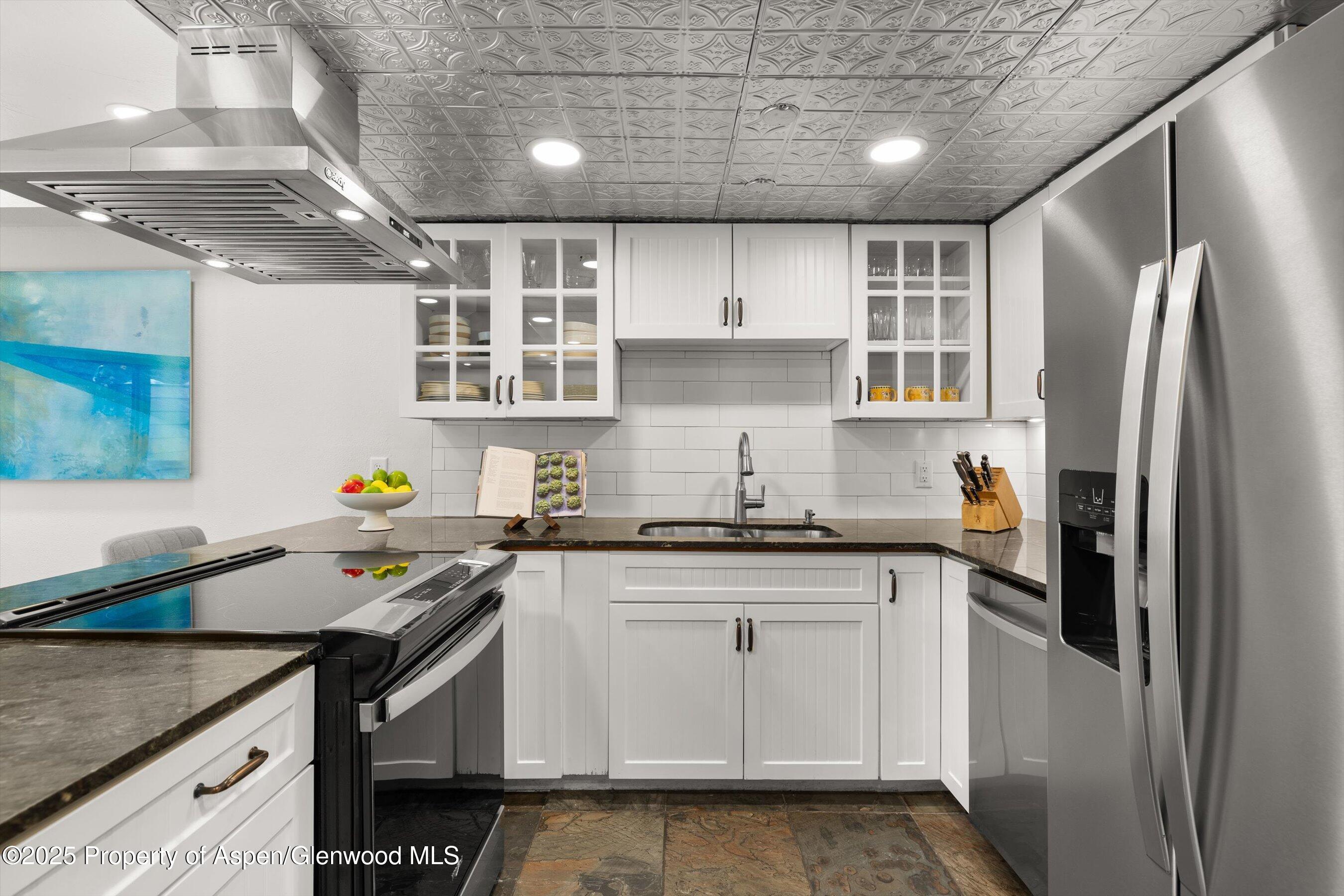100 Midland Avenue, Unit 106 Basalt, CO 81621 - Photo 2 of 14 Kitchen