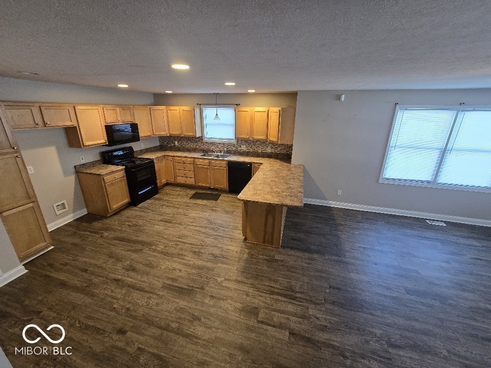 1705 Fairview Street Anderson, IN 46016 - Photo 3 of 17