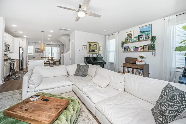 $475,000 | 1015 Pettiford Place, Hanahan, SC 29410