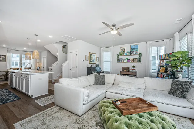 $475,000 | 1015 Pettiford Place, Hanahan, SC 29410