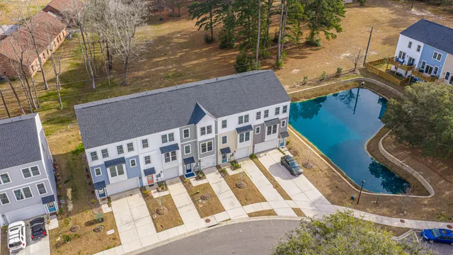 $475,000 | 1015 Pettiford Place, Hanahan, SC 29410