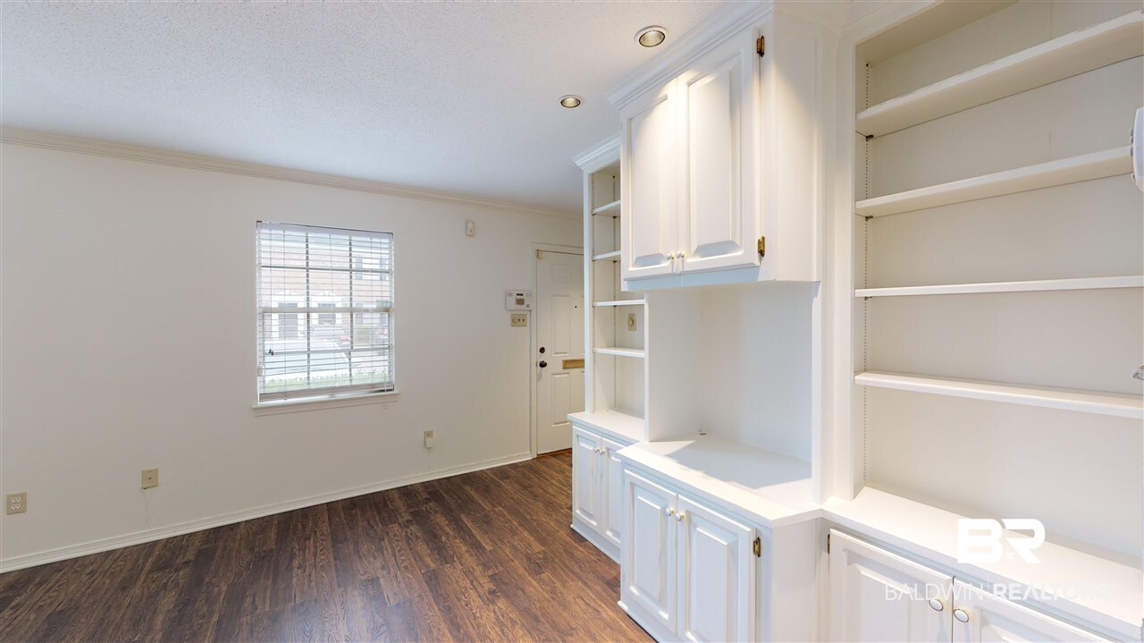 106 Du Rhu Drive, Unit 106E Mobile, AL 36608 - Photo 5 of 18