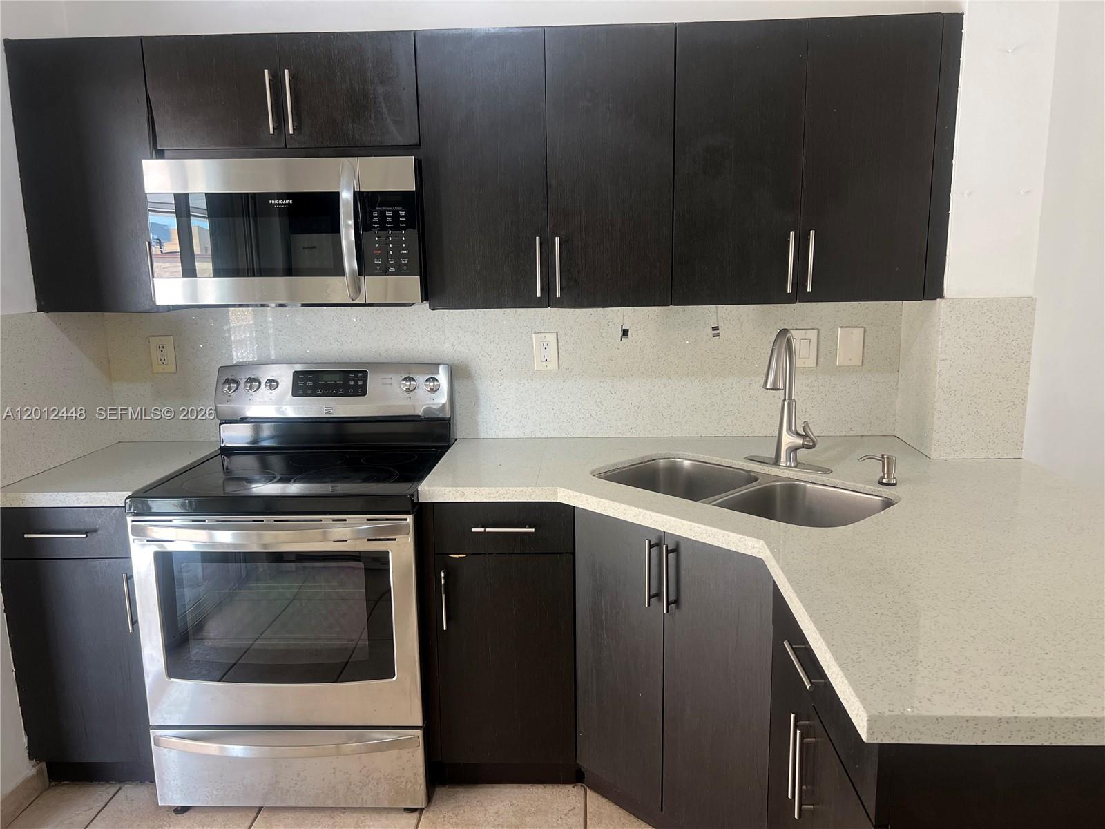 2425 West 76th Street, Unit 207 Hialeah, FL 33016 - Photo 9 of 35