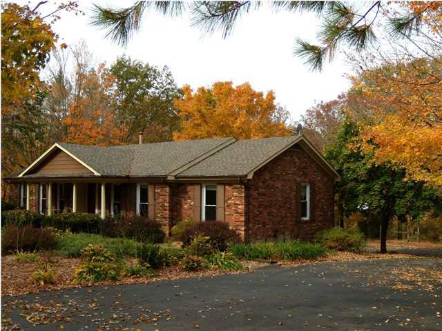 3913 Briar Ridge Road La Grange, KY 40031 - Photo 1 of 20 Primary Photo