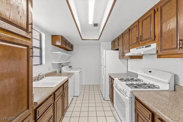 $1,250 | 3925 Cambridge Street, Unit 3, Las Vegas, NV 89119