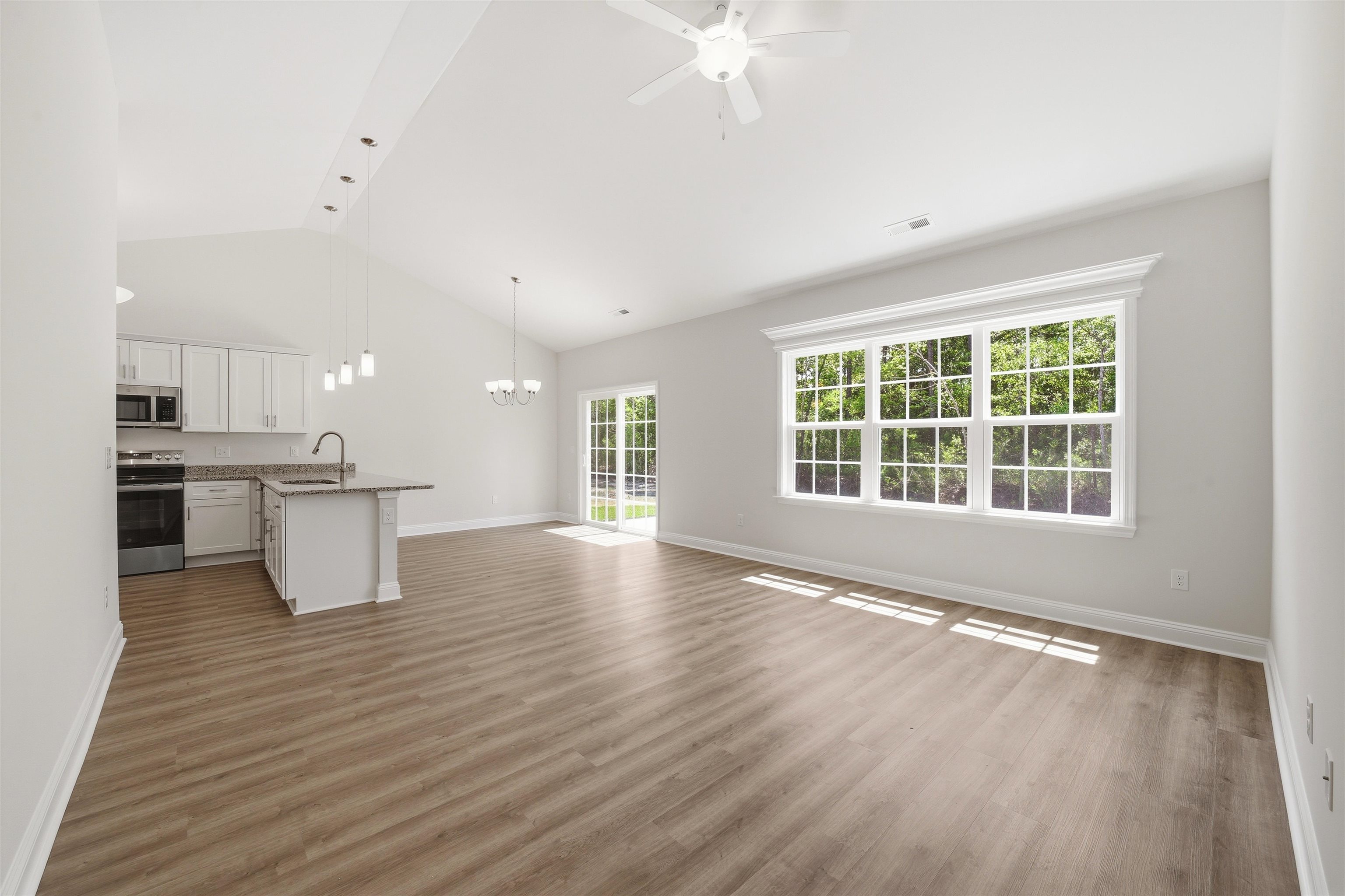 116 Violet Way Loris, SC 29569 - Photo 3 of 33