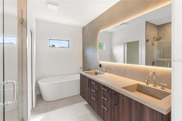 $4,599,999 | 1759 Waldemere Street, Sarasota, FL 34239