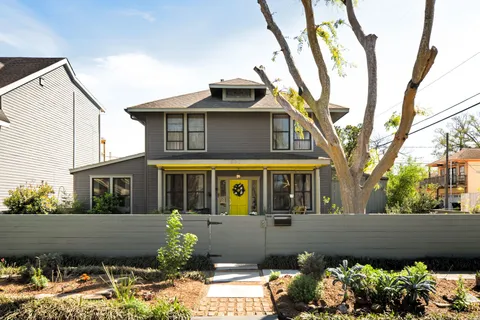 $1,099,000 | 802 Ralfallen Street, Houston, TX 77008