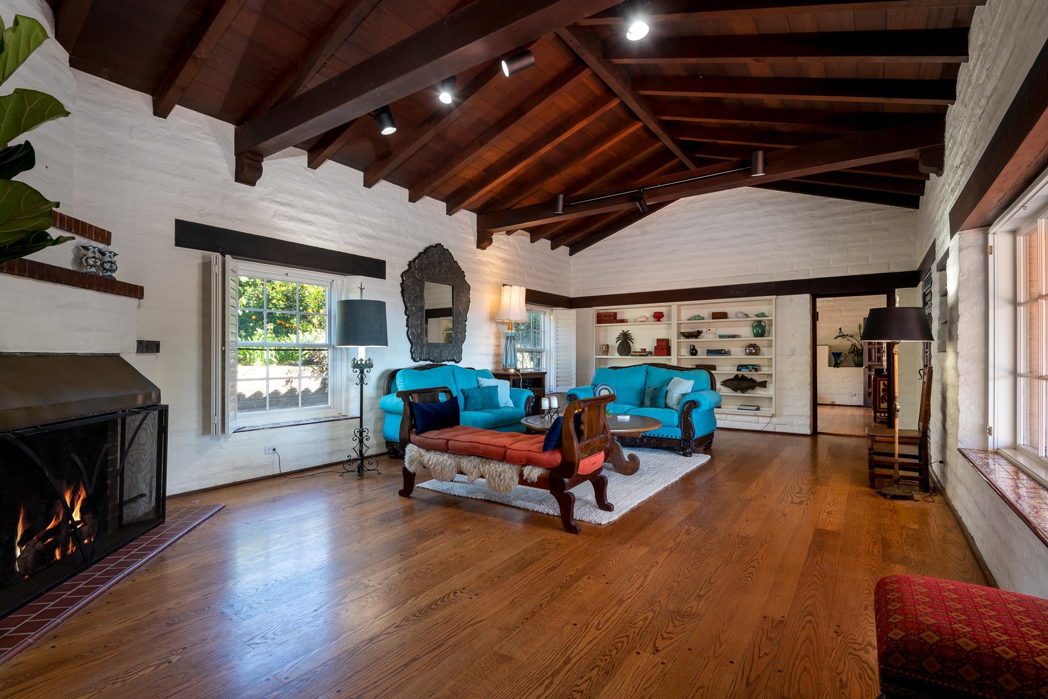 7420 Shepard Mesa Road Carpinteria, CA 93013 - Photo 6 of 24 Living Room