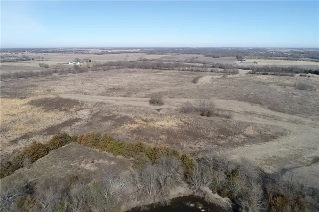 $1,027,700 | 0 South 90th Street, Girard, KS 66743