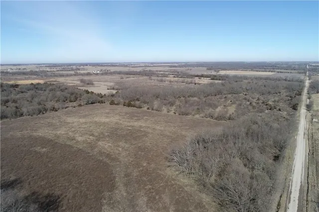 $1,027,700 | 0 South 90th Street, Girard, KS 66743