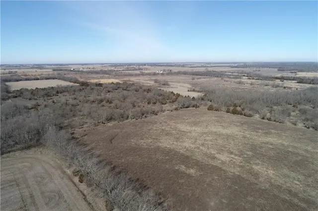 $1,027,700 | 0 South 90th Street, Girard, KS 66743