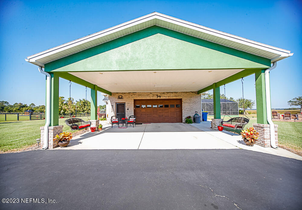 12625 Sawpit Road Jacksonville, FL 32226 - Photo 14 of 63 a view of a house with a outdoor space