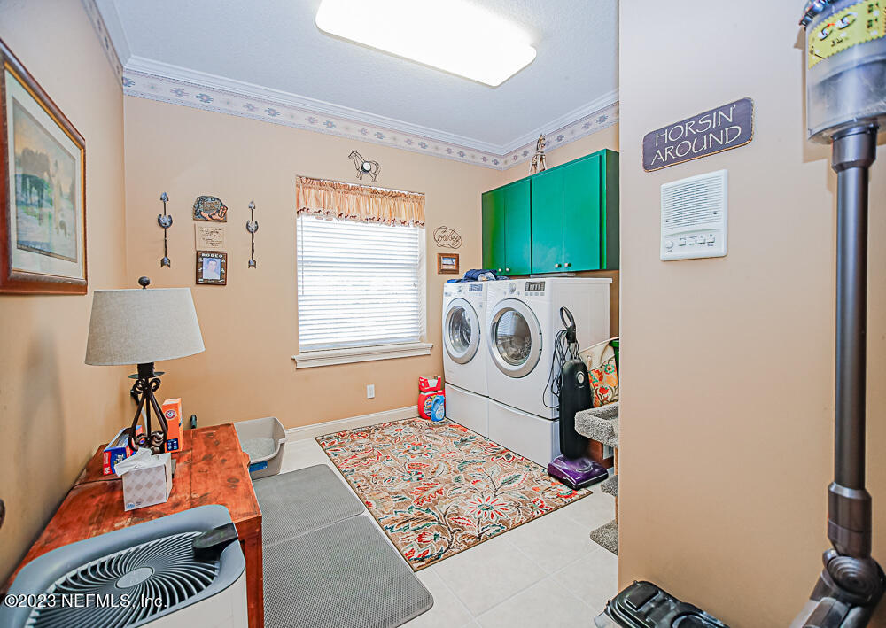 12625 Sawpit Road Jacksonville, FL 32226 - Photo 52 of 63 a bed room with a bed and a window