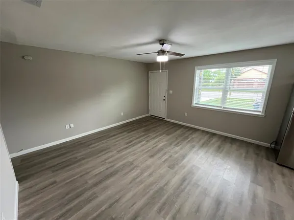 $1,750 | 2706 Gross Road, Dallas, TX 75228