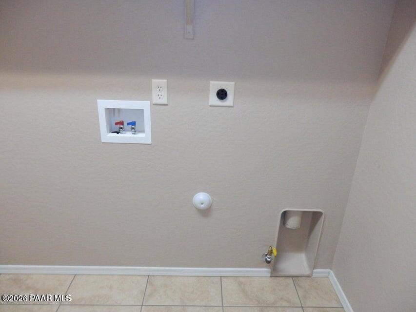 6573 Farmstead Road Prescott Valley, AZ 86314 - Photo 12 of 16 20241017213330806373000000-o