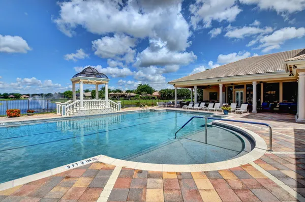 $590,000 | 11024 VÃa Amalfi, Boynton Beach, FL 33437