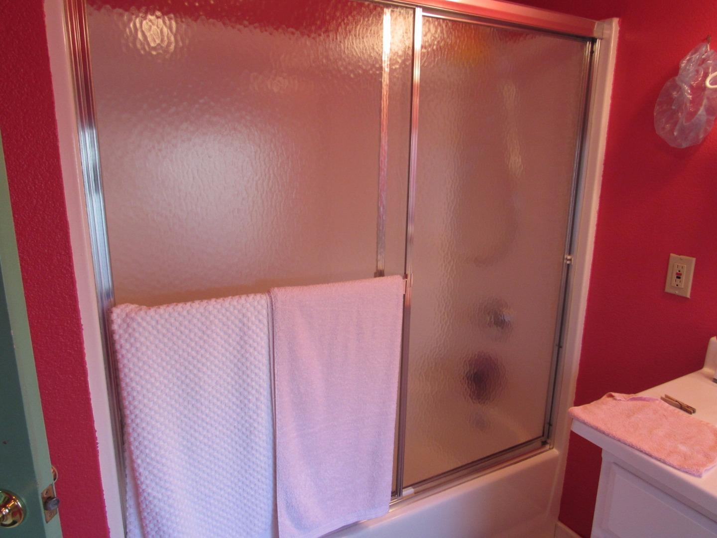 349 Doris Avenue San Jose, CA 95127 - Photo 19 of 23 a bathroom with a bathtub