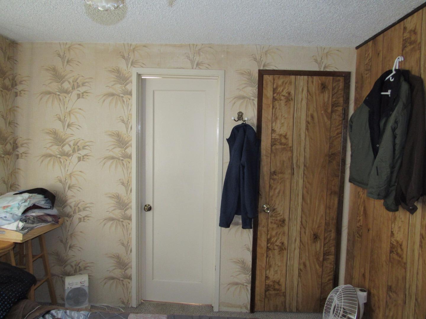 349 Doris Avenue San Jose, CA 95127 - Photo 6 of 23 a bathroom with a shower and a tub