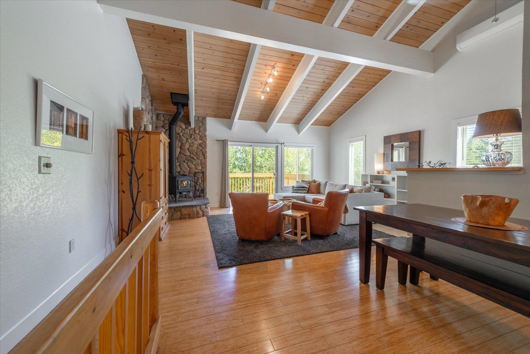10240 Pine Cone Road Truckee, CA 96161 - Photo 4 of 28