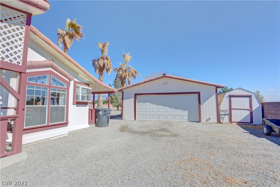 201 Gilmore Road Pahrump, NV 89060 - Photo 4 of 48 Gallery Image 4