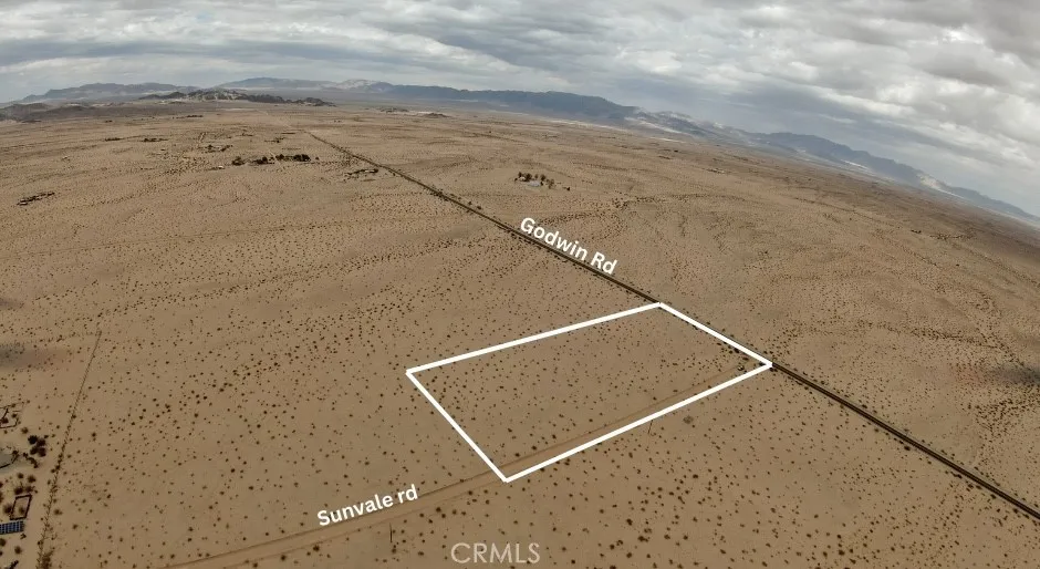 79256 Godwin Road Twentynine Palms, CA 92277 - Photo 5 of 6 a view of a dry court