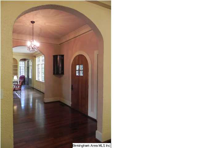 2821 Argyle Road South Birmingham, AL 35213 - Photo 5 of 32