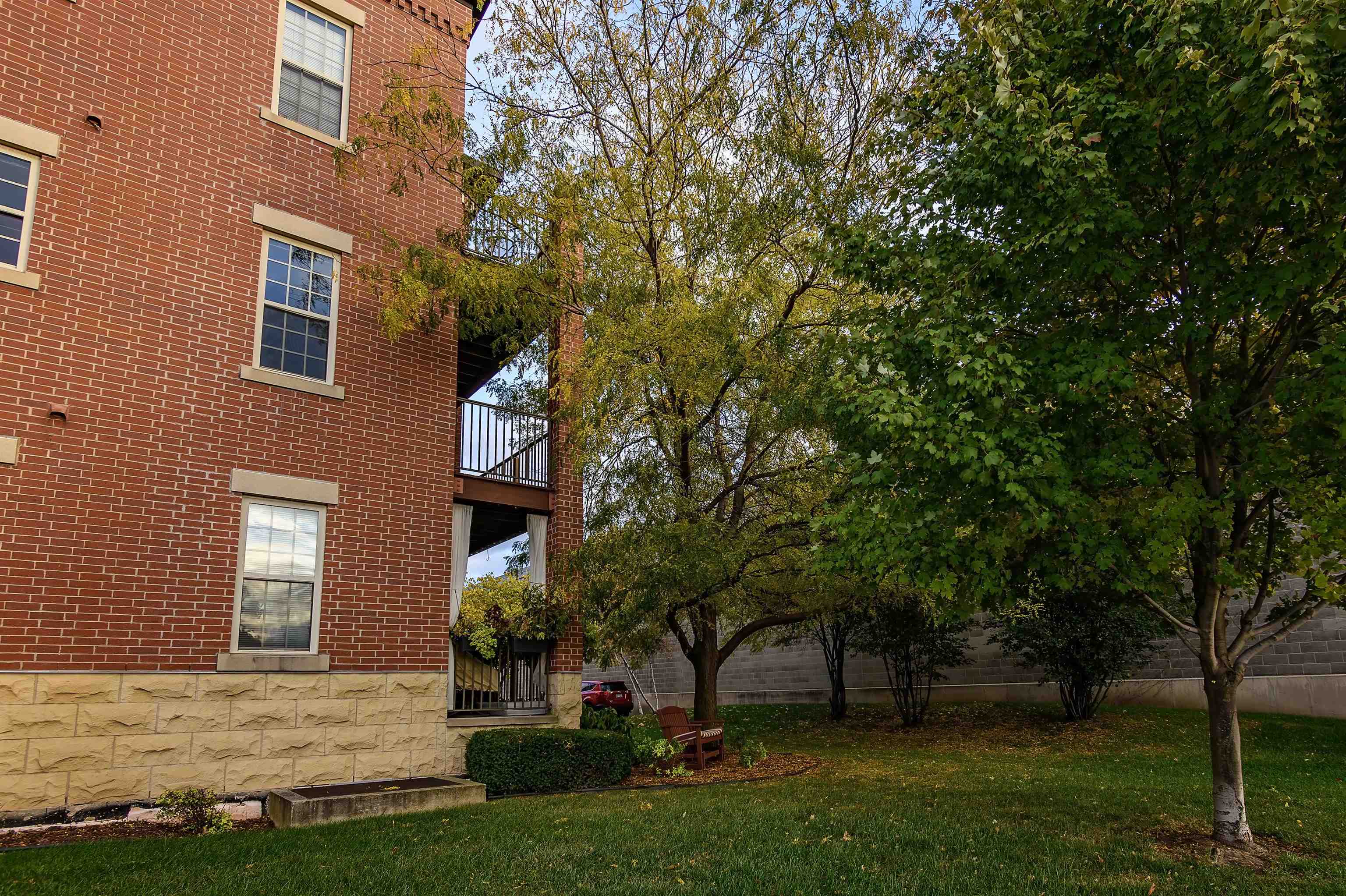 201 East Lane Street, Unit 202 Sun Prairie, WI 53590 - Photo 49 of 56