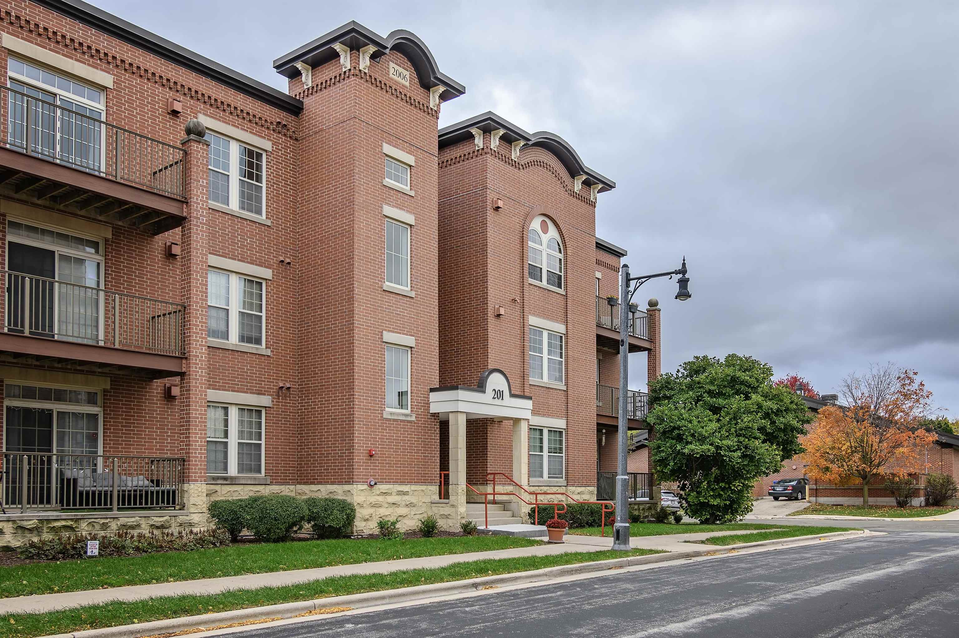 201 East Lane Street, Unit 202 Sun Prairie, WI 53590 - Photo 54 of 56