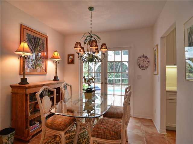1048 Southeast Riverside Drive Stuart, FL 34996 - Photo 8 of 25 Gallery Image 8