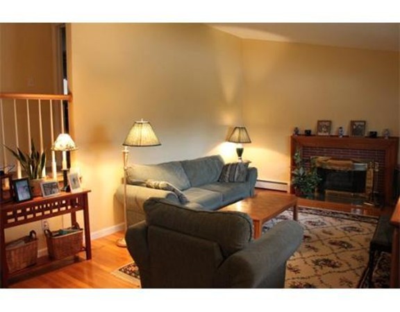 189 Glendale Road Attleboro, MA 02703 - Photo 3 of 30 Gallery Image 3