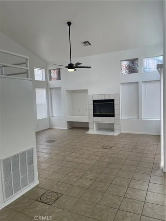 $2,800 | 39129 Hubbard Street, Palmdale, CA 93551