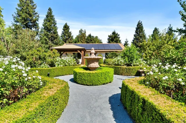 $1,699,900 | 10595 East San Felipe Avenue, Clovis, CA 93619