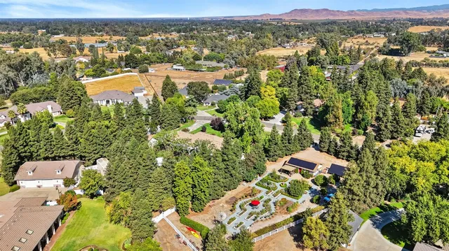 $1,699,900 | 10595 East San Felipe Avenue, Clovis, CA 93619