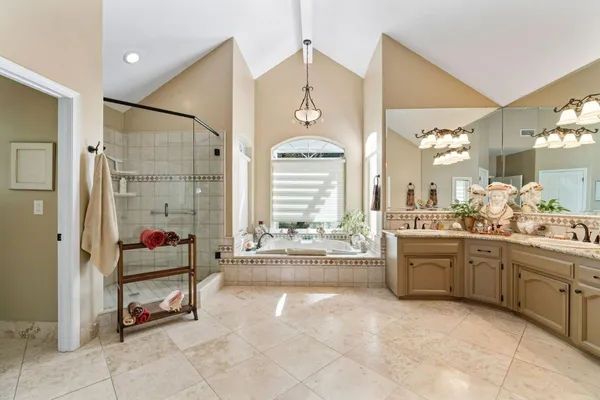 $1,595,000 | 10595 East San Felipe Avenue, Clovis, CA 93619
