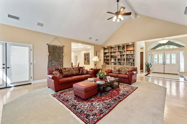 $1,595,000 | 10595 East San Felipe Avenue, Clovis, CA 93619