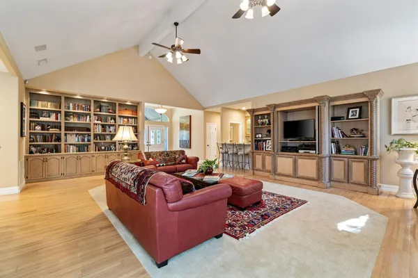 $1,595,000 | 10595 East San Felipe Avenue, Clovis, CA 93619