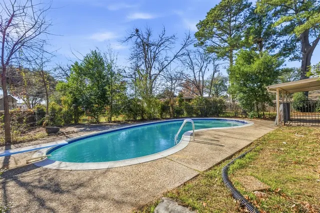 $267,500 | 2900 Lynnwood Drive, Arlington, TX 76013