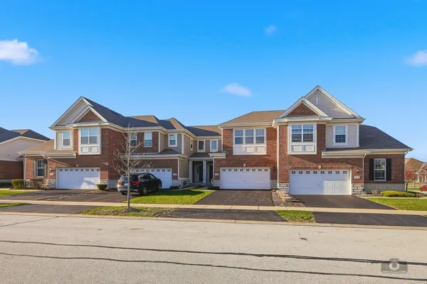 $455,000 | 10616 West 154th Street, Orland Park, IL 60462