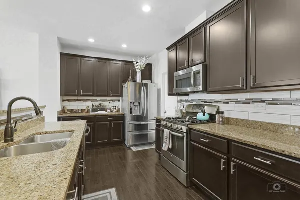 $455,000 | 10616 West 154th Street, Orland Park, IL 60462