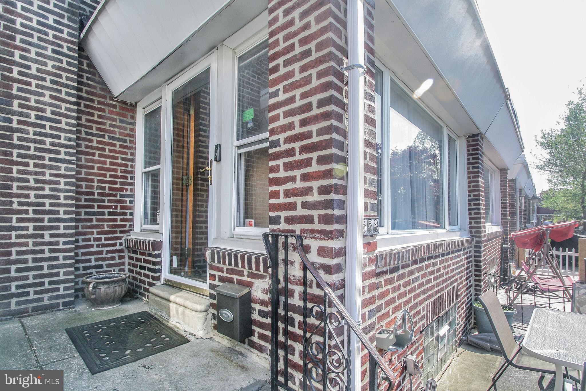 5653 Miriam Road Philadelphia, PA 19124 - Photo 6 of 34 Front Entrance