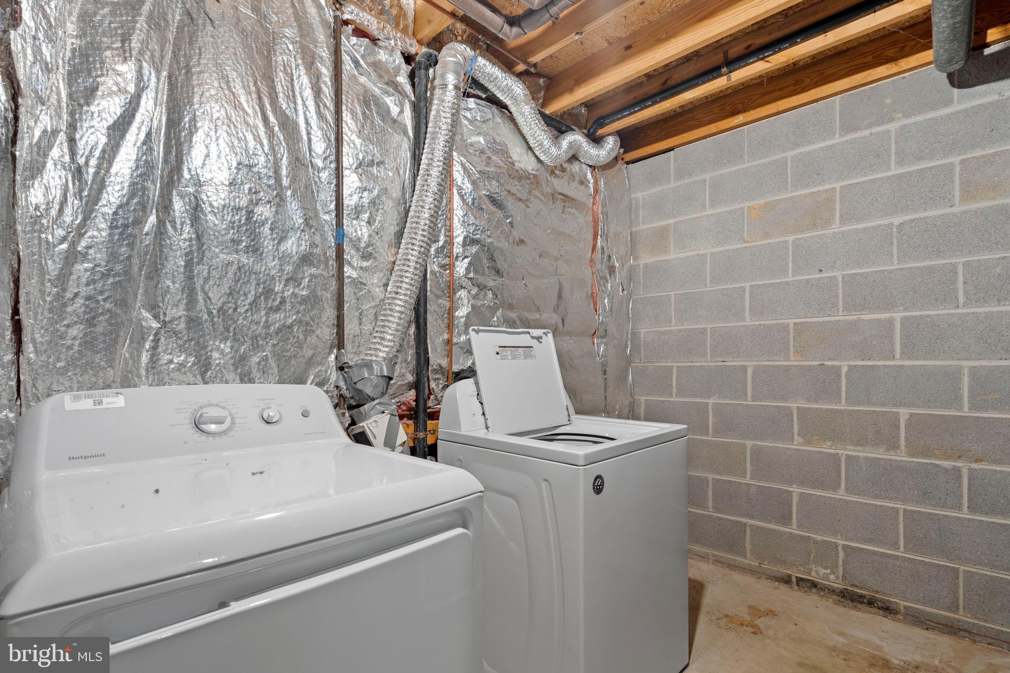 2323 Middle Creek Lane Reston, VA 20191 - Photo 24 of 42 laundry