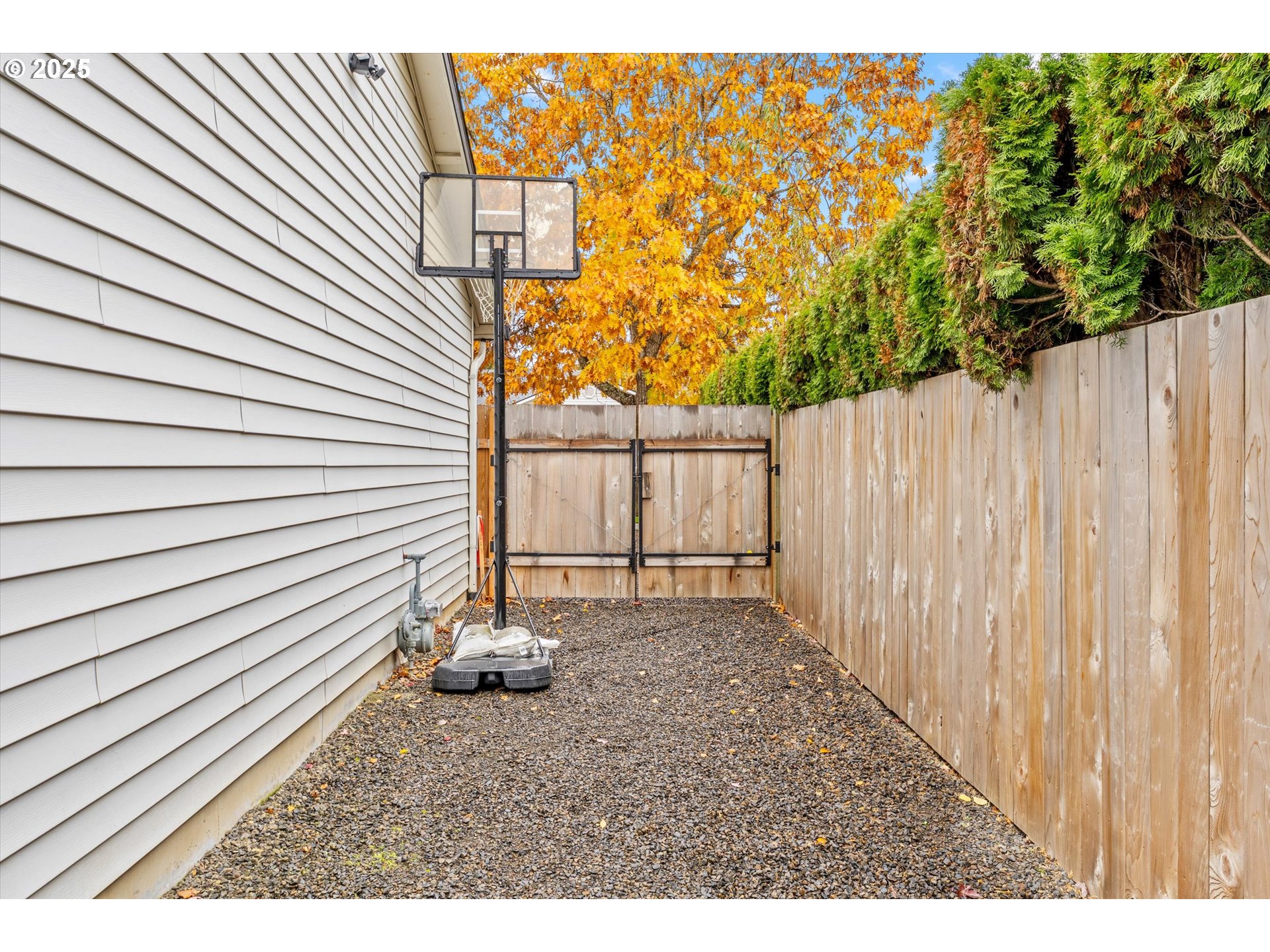 3019 Brooke Street Forest Grove, OR 97116 - Photo 28 of 34 a view of a backyard with a garden