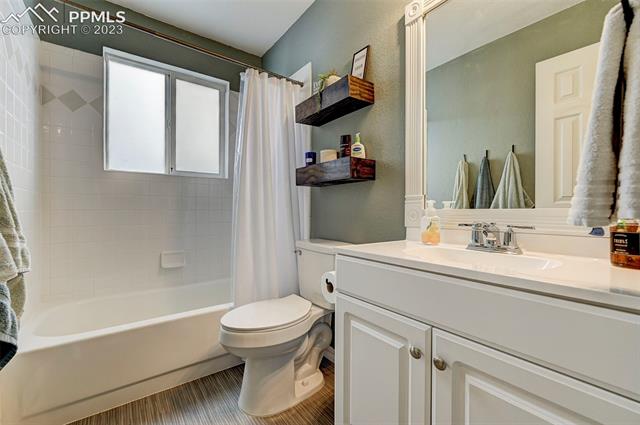 6760 Quarter Circle Road Colorado Springs, CO 80922 - Photo 33 of 38 Upper level full bathroom