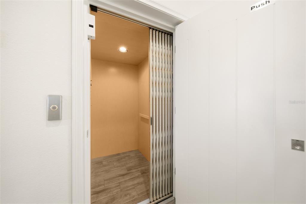 8017 Surf Street Kissimmee, FL 34747 - Photo 4 of 64