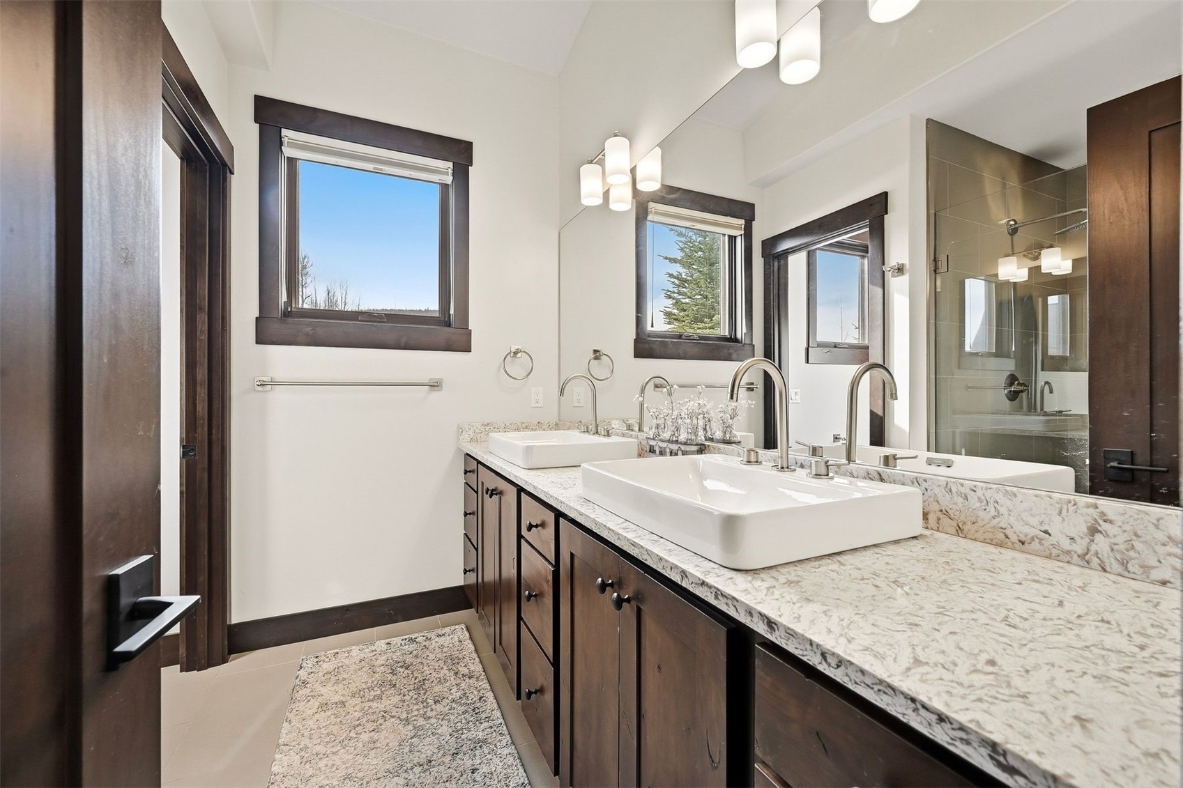 20 East Benjamin Point Silverthorne, CO 80498 - Photo 21 of 50 Primary Bath
