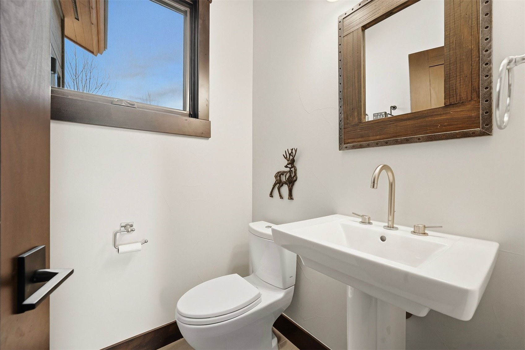 20 East Benjamin Point Silverthorne, CO 80498 - Photo 23 of 50 Half bathroom