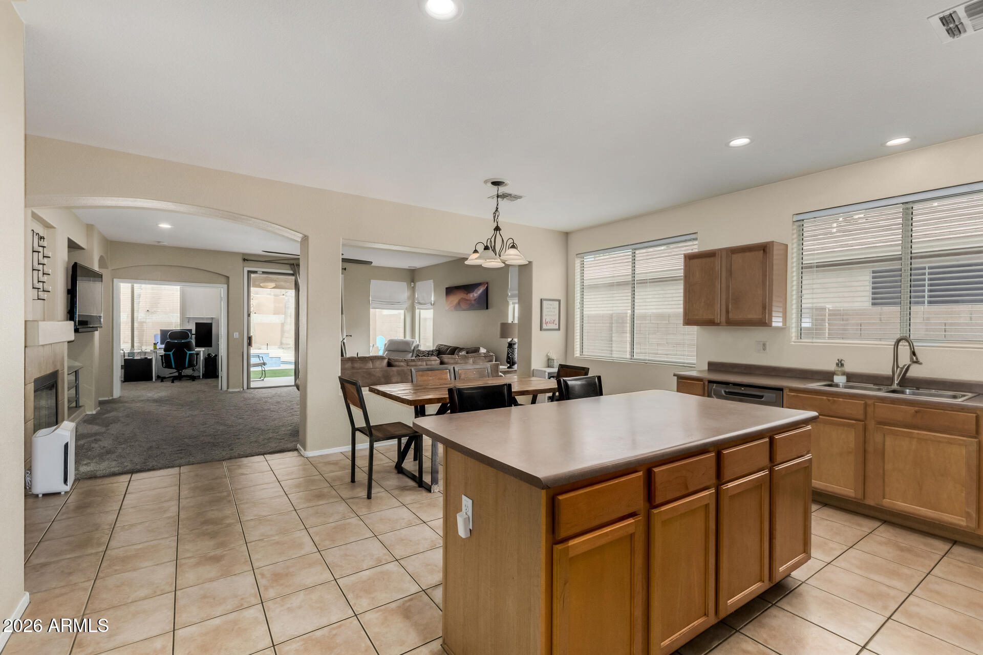 1810 West Frye Road Phoenix, AZ 85045 - Photo 12 of 32 18 - Fryre